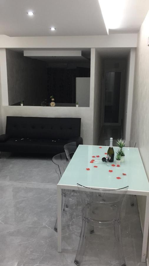 Le Rocce Nere Aparthotel Giardini Naxos Exterior photo